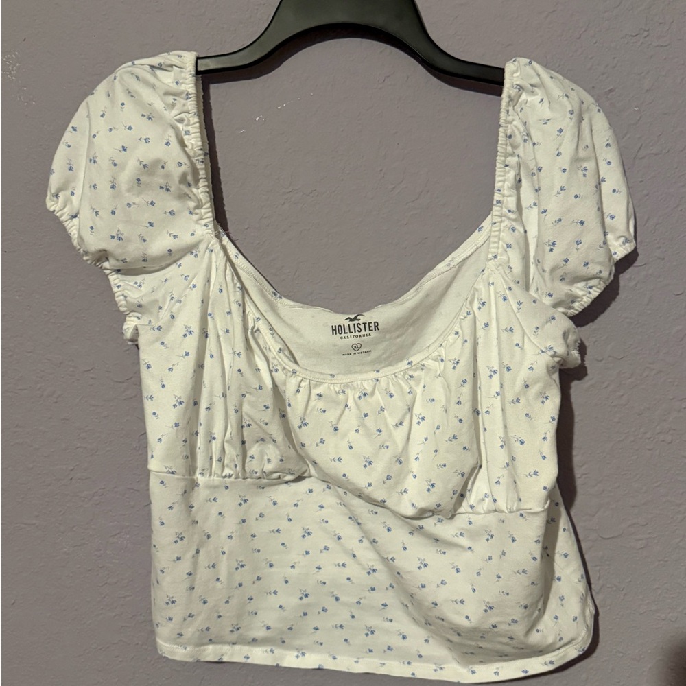 Hollister Women's White Floral Top